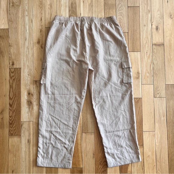 Nike Beige Tan Nylon Cargo Pants Elastic Bungee Waist Size XL - Picture 8 of 10